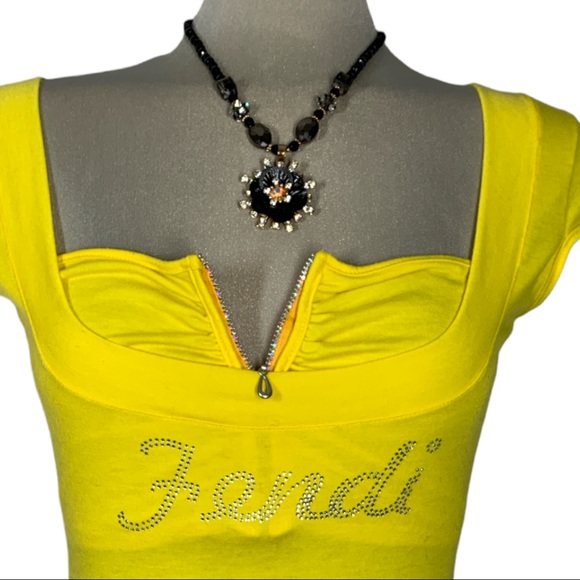 Color’s Depra Yellow Short Sleeves Size M - Picture 5 of 9